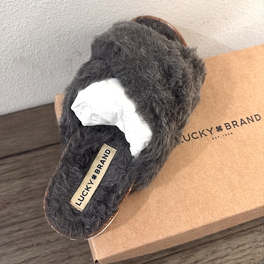 NIB [Lucky Brand] Marana Faux Fur Cork Slide Sandals in Graphite Women’s Sz 5.5 - Picture 6 of 12